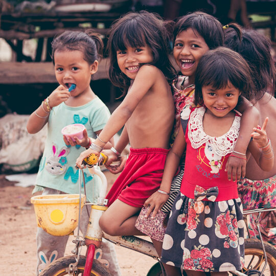 Pendidikan & Keterampilan Anak dan Warga